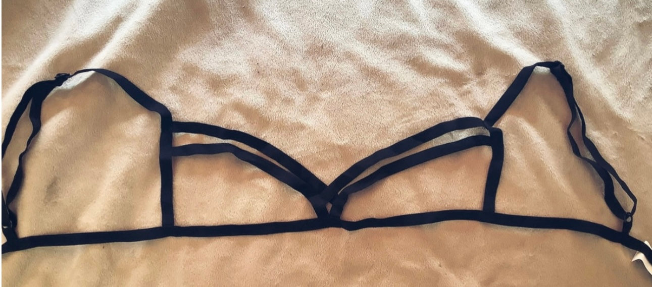 Elastic bra harness