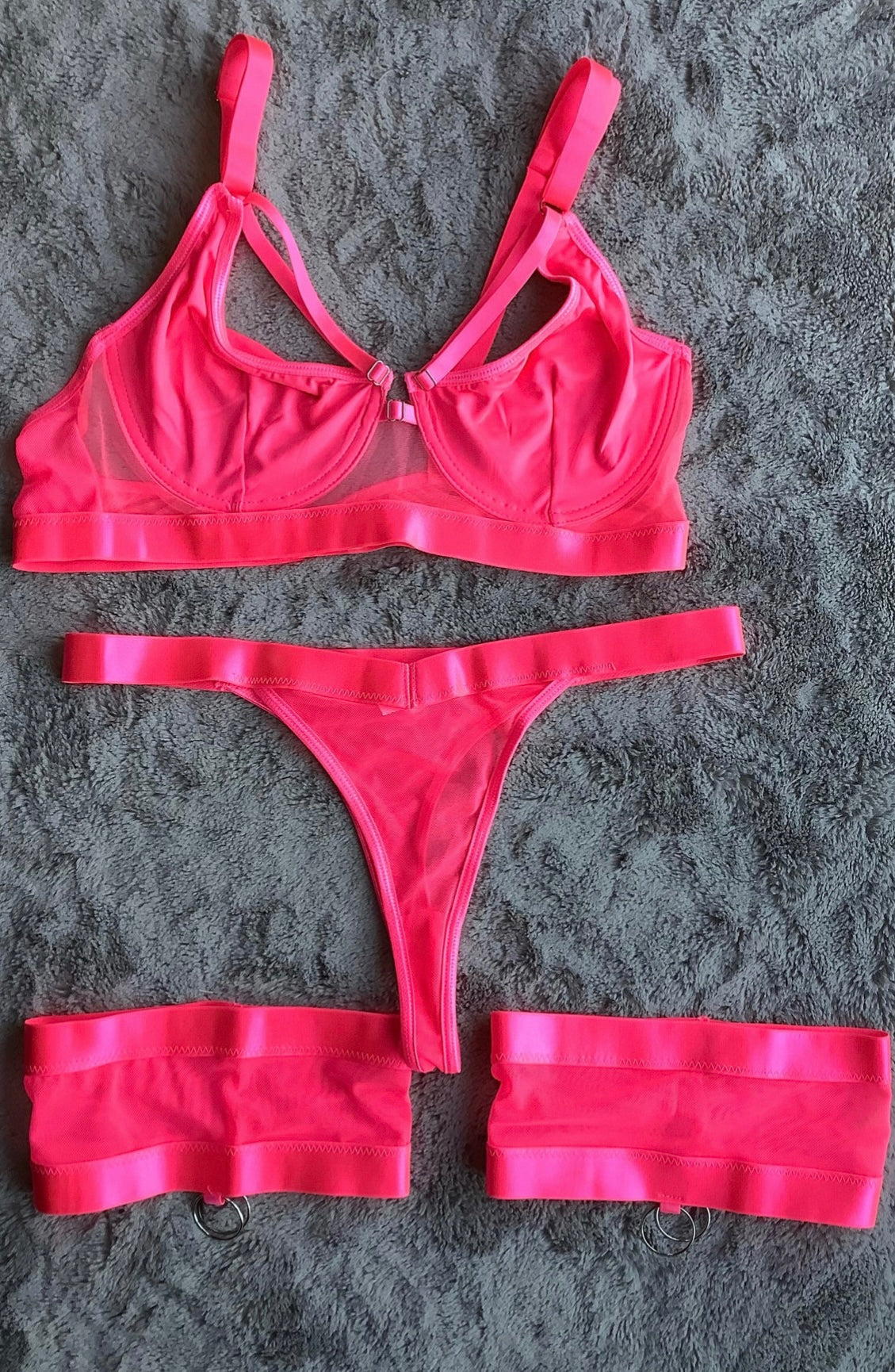 “Strappy in pink”