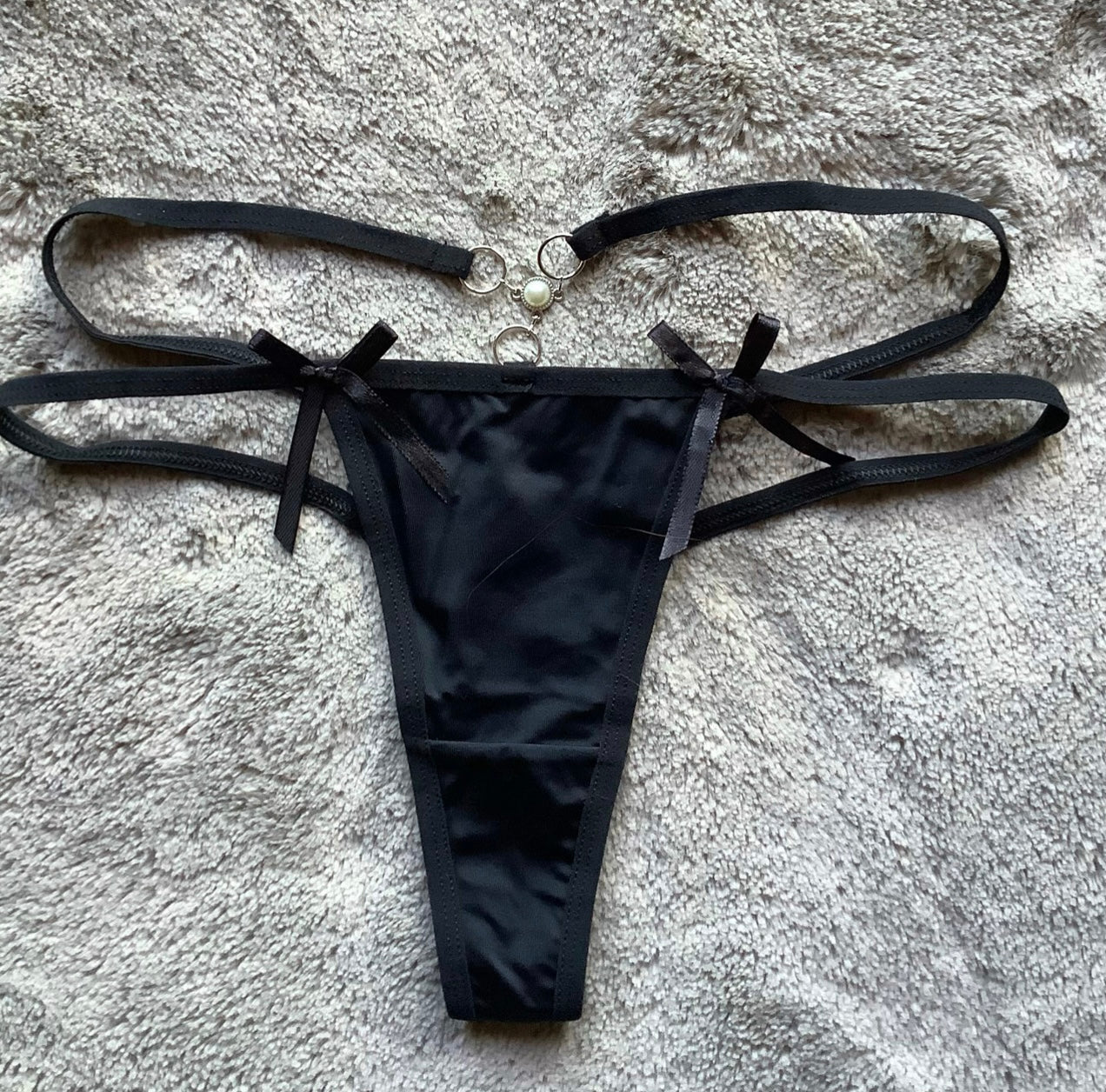 Thong “Shine bright”